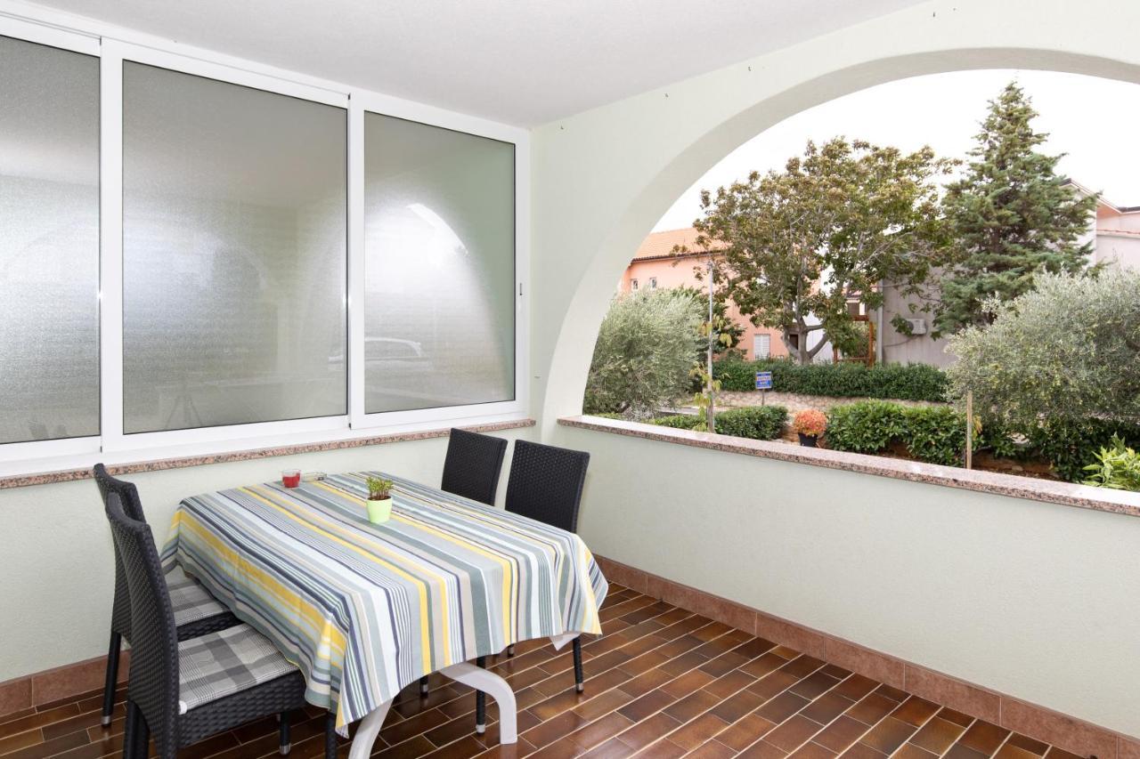 Apartamento Justic Krk Town Exterior foto