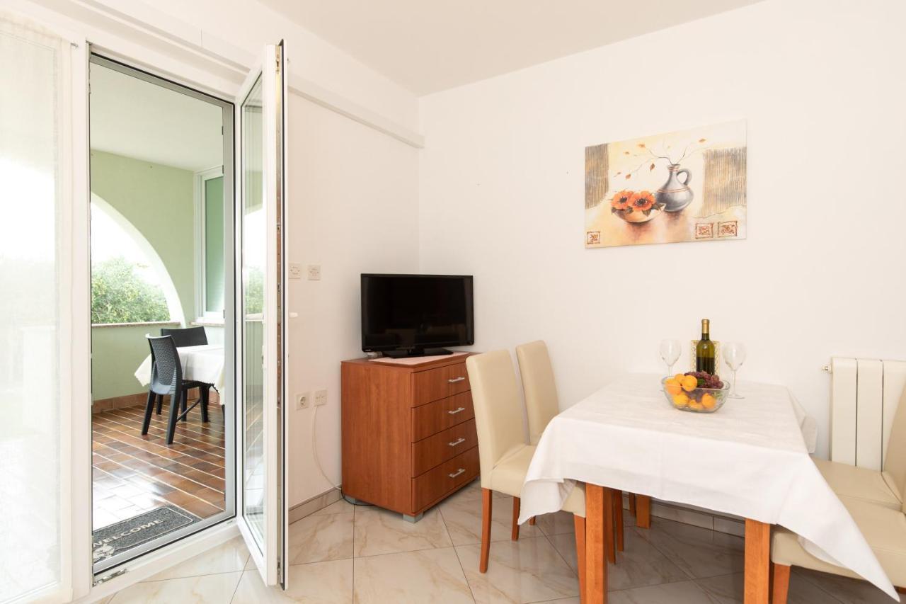 Apartamento Justic Krk Town Exterior foto
