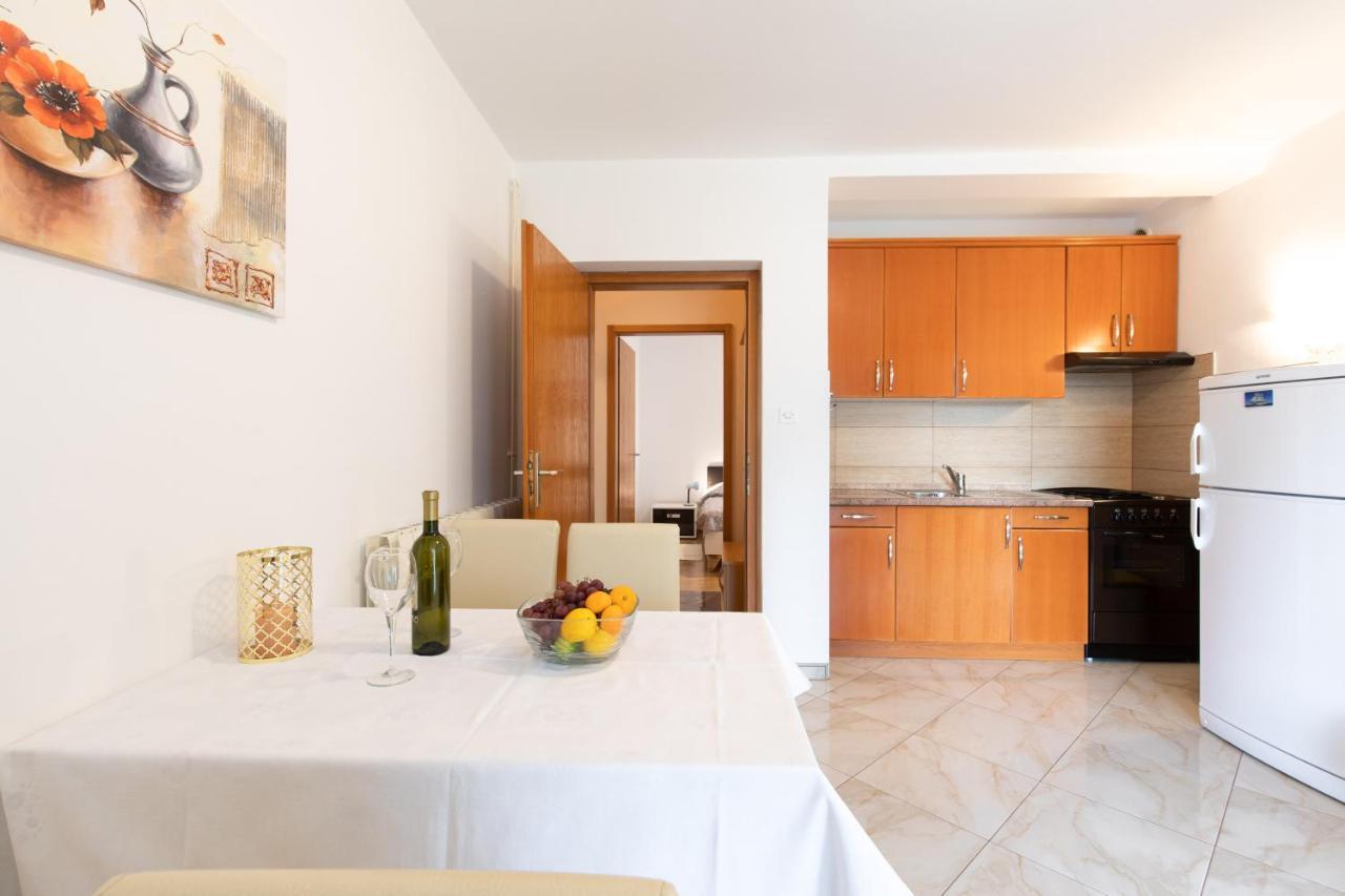 Apartamento Justic Krk Town Exterior foto