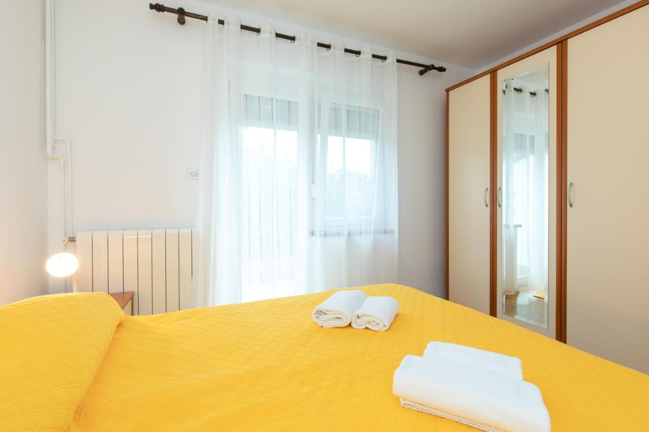 Apartamento Justic Krk Town Exterior foto