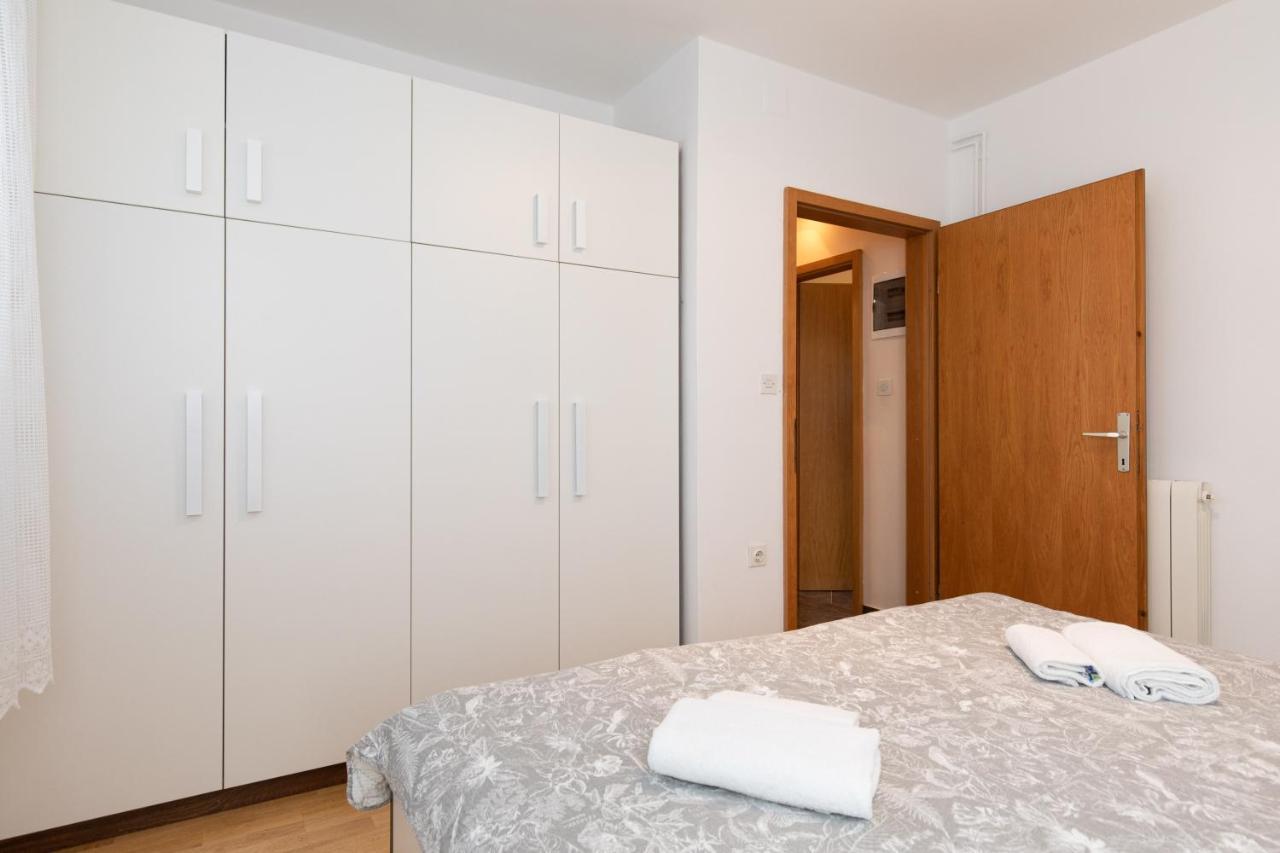 Apartamento Justic Krk Town Exterior foto